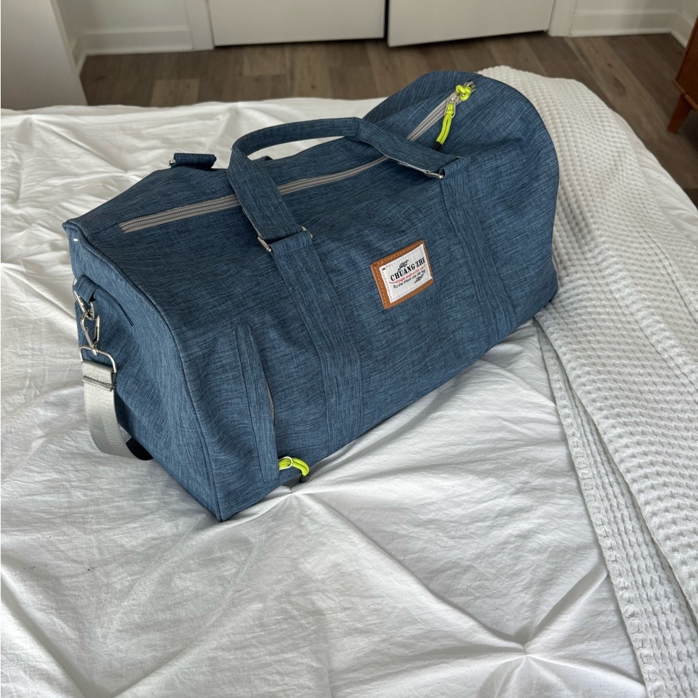 Nobrand Blue Duffel Bag